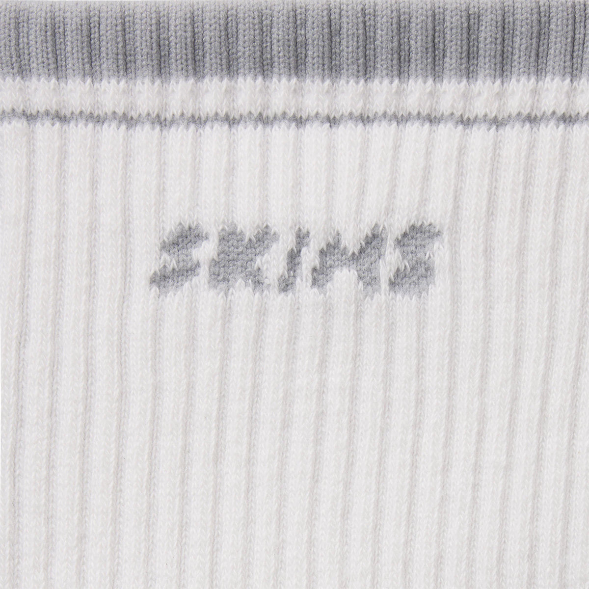 SKIMS SOCKS RIBBED CREW LOGO SOCK | SNOW AND LIGHT HEATHER GREY