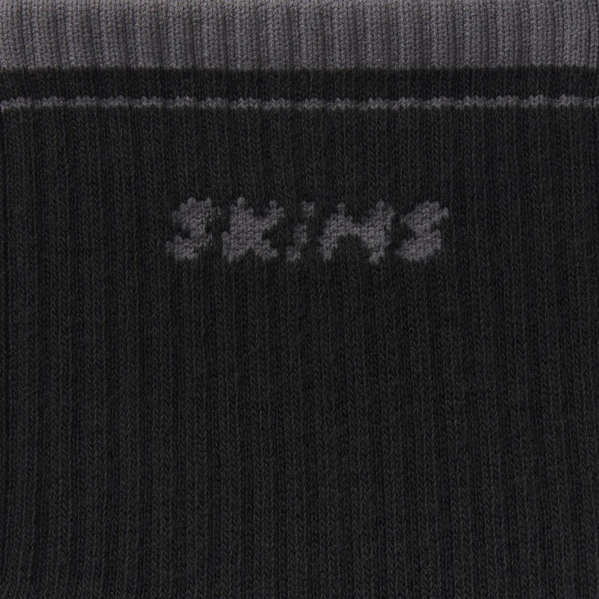 SKIMS SOCKS RIBBED QUARTER CREW LOGO SOCK | ONYX AND DARK HEATHER GREY