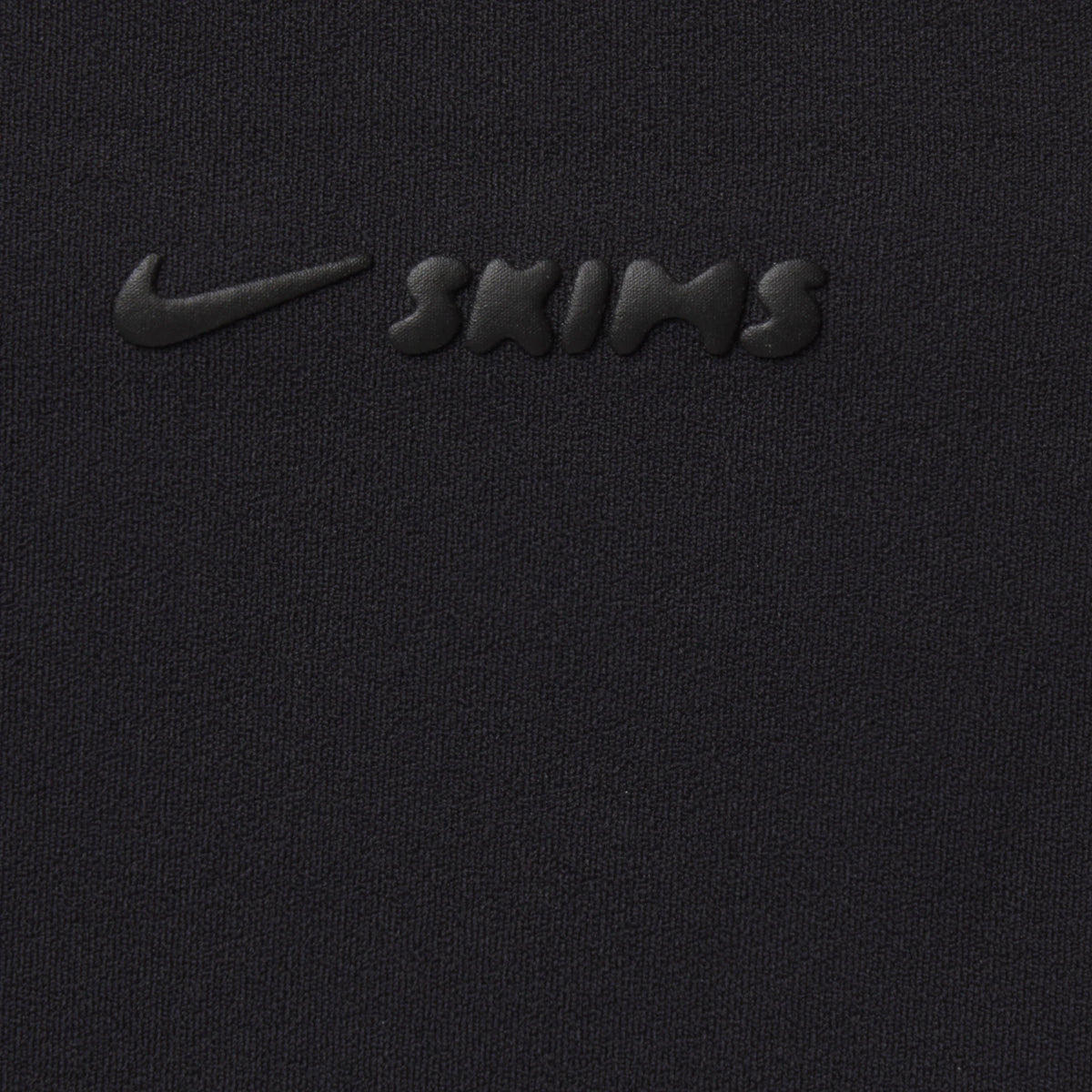 NikeSKIMS STUDIO STRETCH 17" CAPRI LEGGING | OBSIDIAN