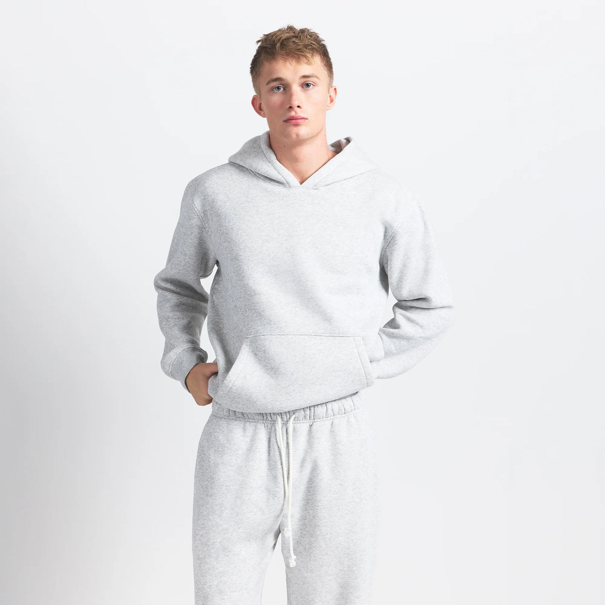 FLEECE LOUNGE MENS RELAXED HOODIE | LIGHT HEATHER GREY