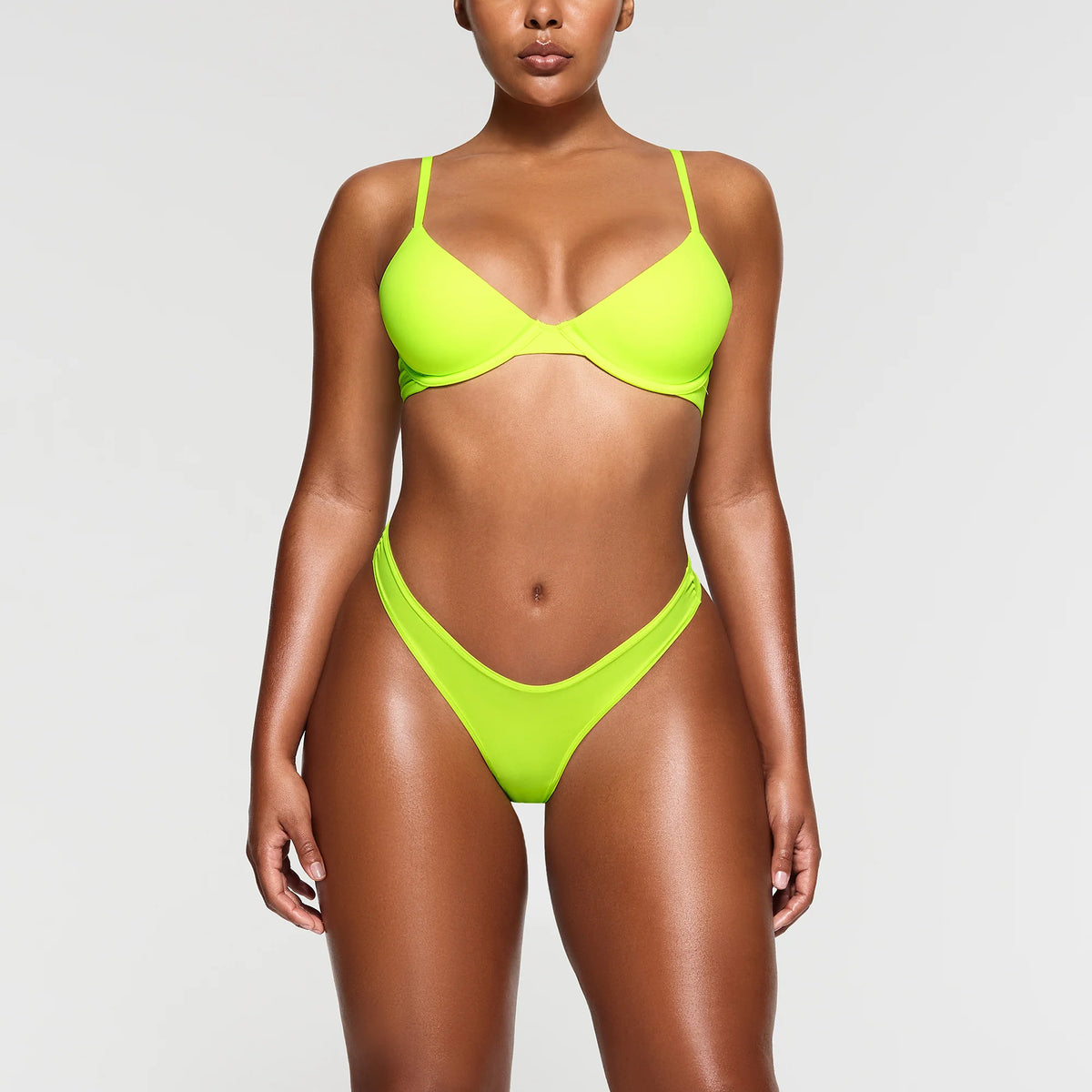 FITS EVERYBODY PLUNGE BRA | GREEN HIGHLIGHTER
