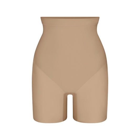 SKIMS BODY CORE SCULPT MID RISE SHORT | CLAY