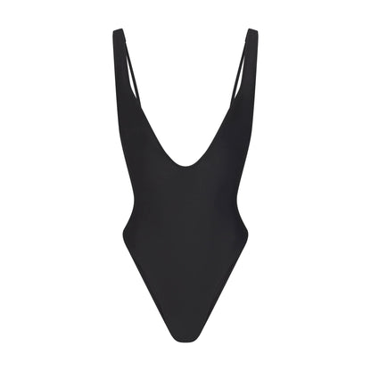 SIGNATURE SWIM PLUNGE ONE PIECE | ONYX