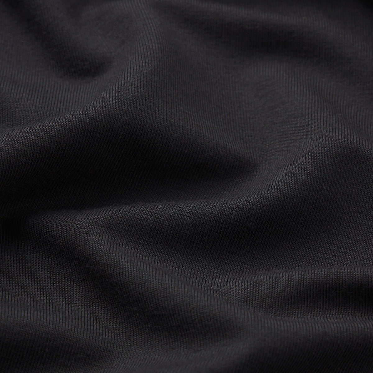 SMOOTH LAYERS PLUNGE HALTER MIDI DRESS | OBSIDIAN
