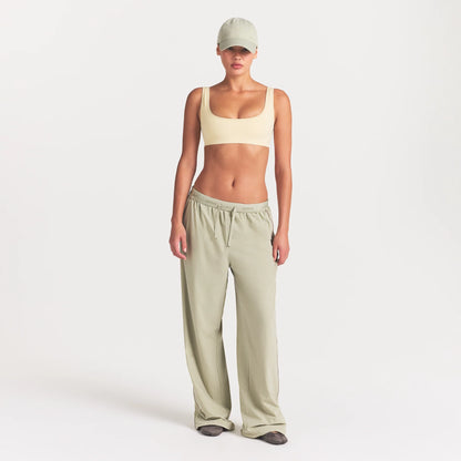 NikeSKIMS STRETCH NYLON OVERSIZED PANT | TALC