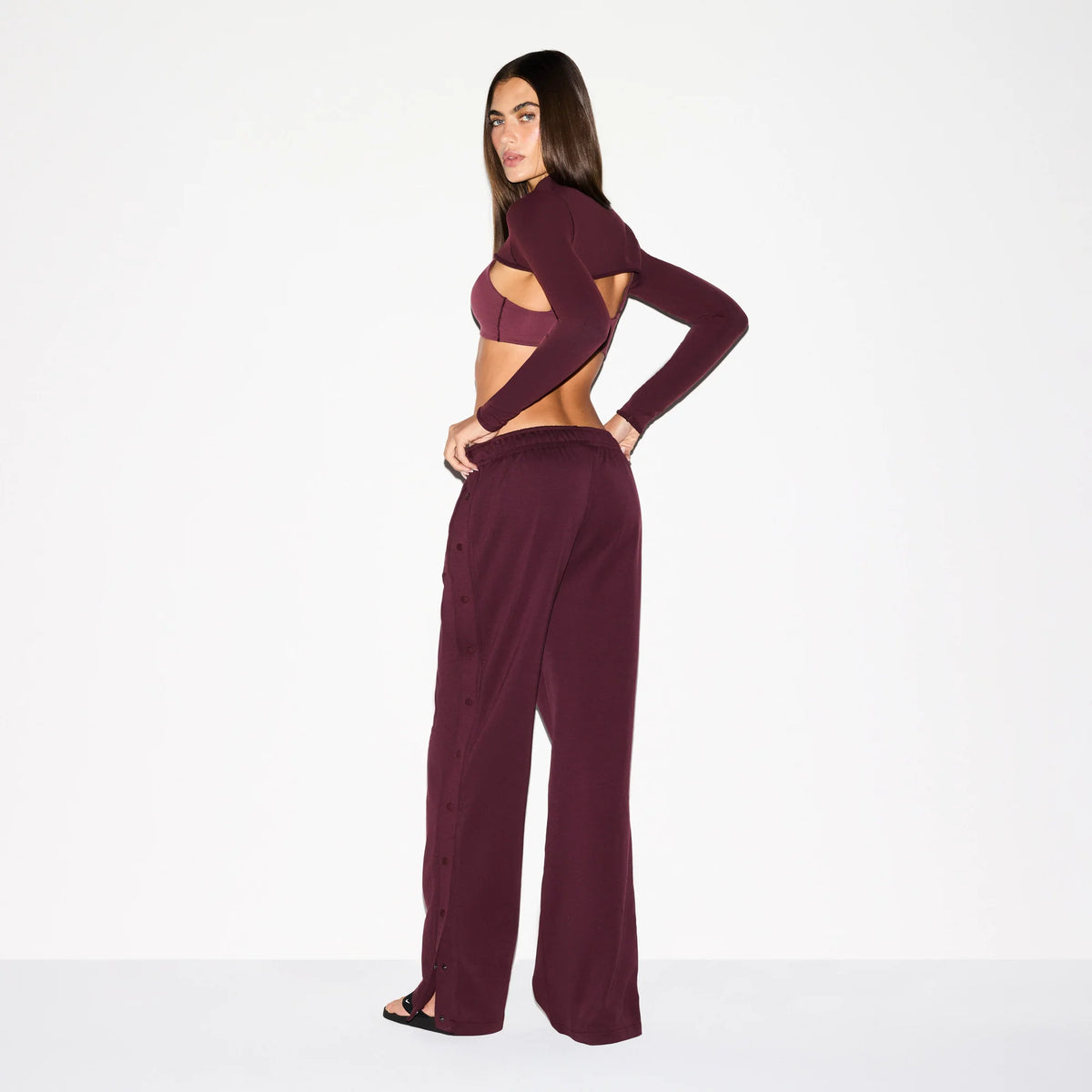 NikeSKIMS MATTE TRICOT SIDE SNAPS PANT | CURRANT