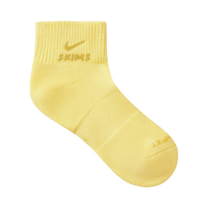 NikeSKIMS ACCESSORIES DRI-FIT™ QUARTER CREW SOCK 3-PACK | BICYCLE YELLOW MULTI