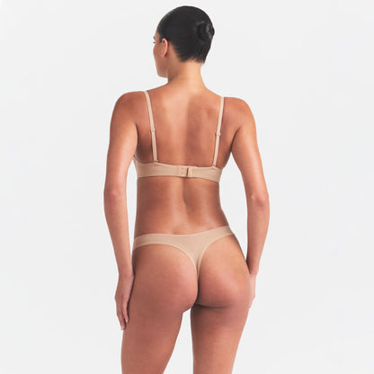 FITS EVERYBODY PUSH-UP BRA | CLAY