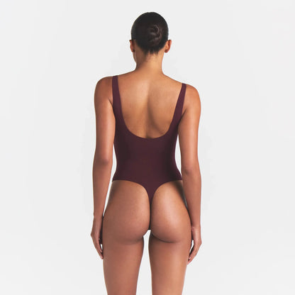 FITS EVERYBODY SQUARE NECK BODYSUIT | CURRANT
