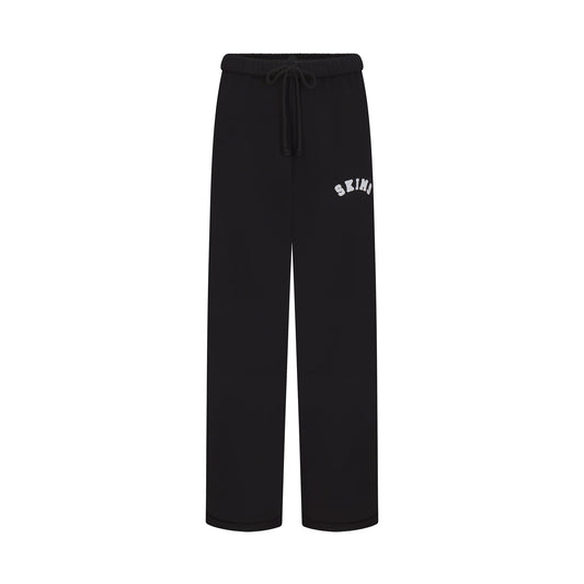 COTTON FLEECE STRAIGHT LEG PANT | ONYX SNOW ARCHED SKIMS LOGO