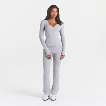 ESSENTIAL KNIT LONG SLEEVE V NECK | MID HEATHER GREY