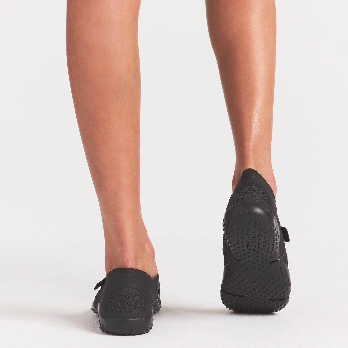 NikeSKIMS FOOTWEAR RIFT MESH | TAR