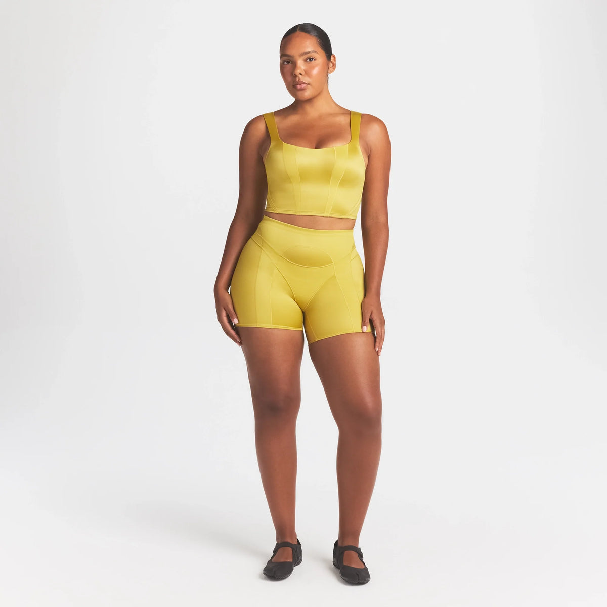 NikeSKIMS SATIN SHINE PANELED SCOOP TANK | CITRINE