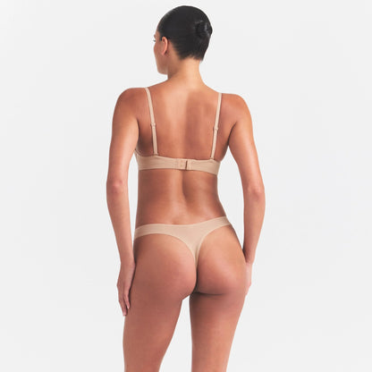 FITS EVERYBODY DIPPED FRONT THONG | CLAY