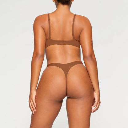 FITS EVERYBODY PLUNGE BRA | BRONZE