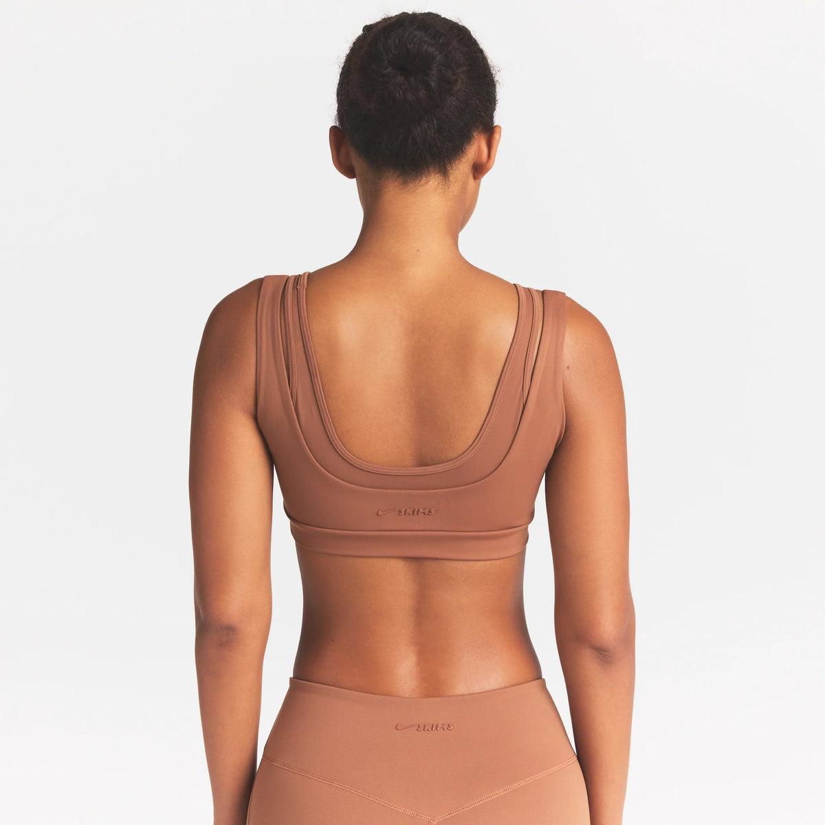 NikeSKIMS MATTE DOUBLE STRAP SCOOP BRA | CAROB BROWN