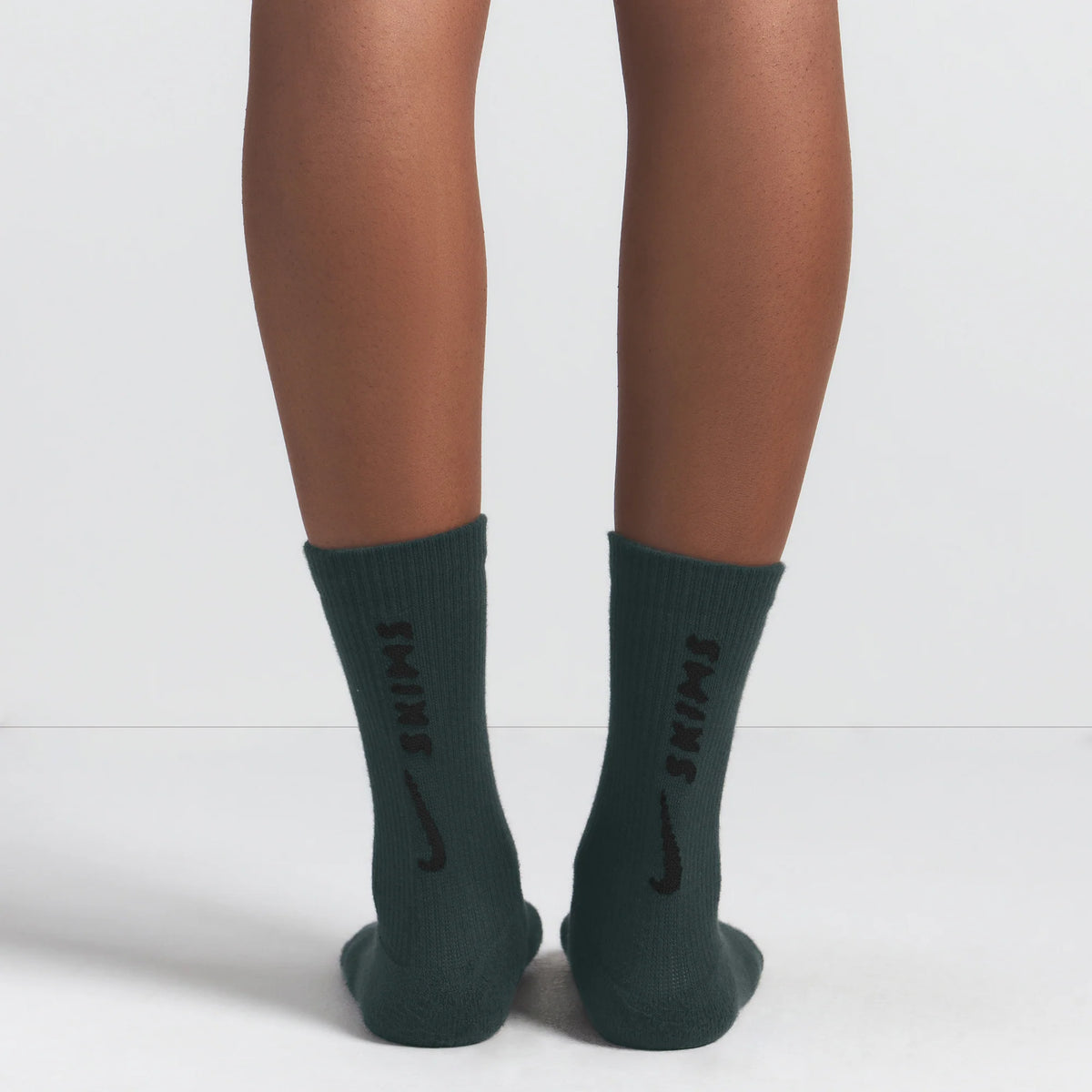 NikeSKIMS ACCESSORIES DRI-FIT™ CREW SOCK 3-PACK | DARK TEAL MULTI