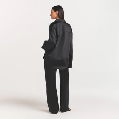 LIGHTWEIGHT SATIN STRAIGHT LEG PANT | OBSIDIAN