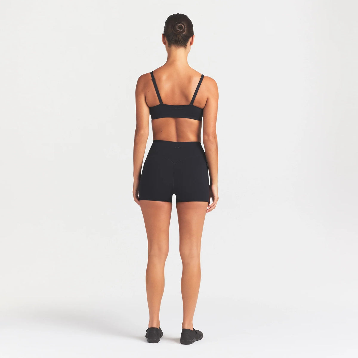 NikeSKIMS STUDIO STRETCH 3" SHORT | OBSIDIAN