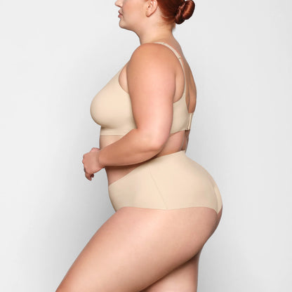 NAKED SCOOP BRALETTE | SAND