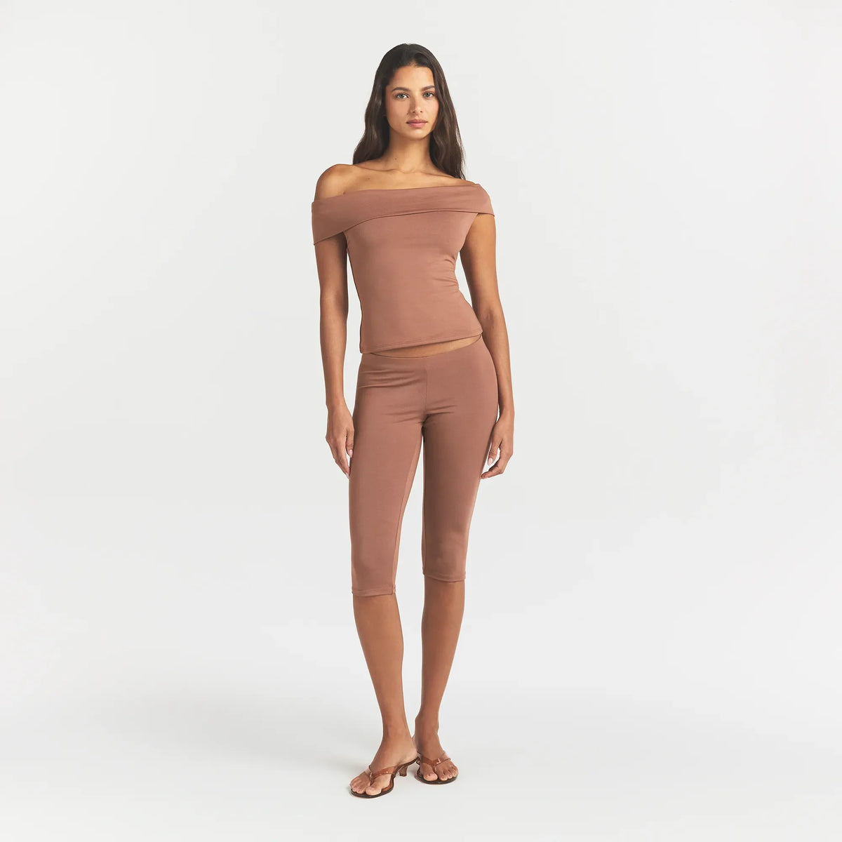 SMOOTH LAYERS ASYMMETRICAL OFF THE SHOULDER TOP | NUTMEG