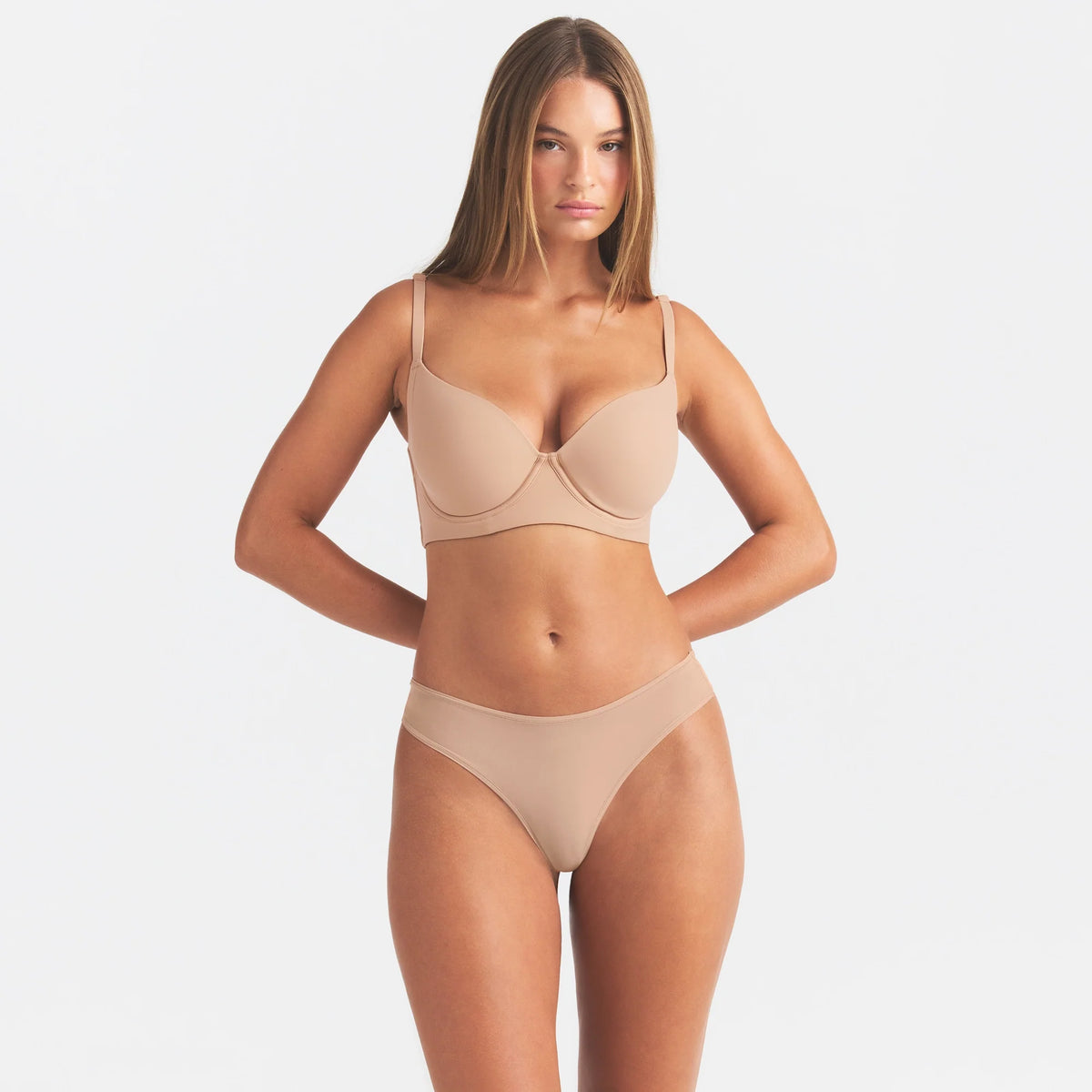FITS EVERYBODY BACK SMOOTHING FULL COVERAGE BRA | CLAY