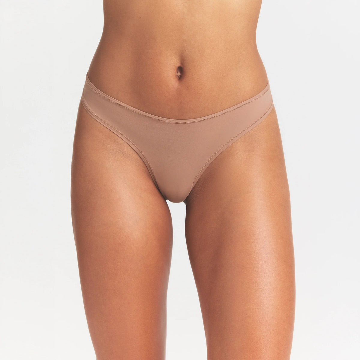 FITS EVERYBODY DIPPED FRONT THONG | SIENNA