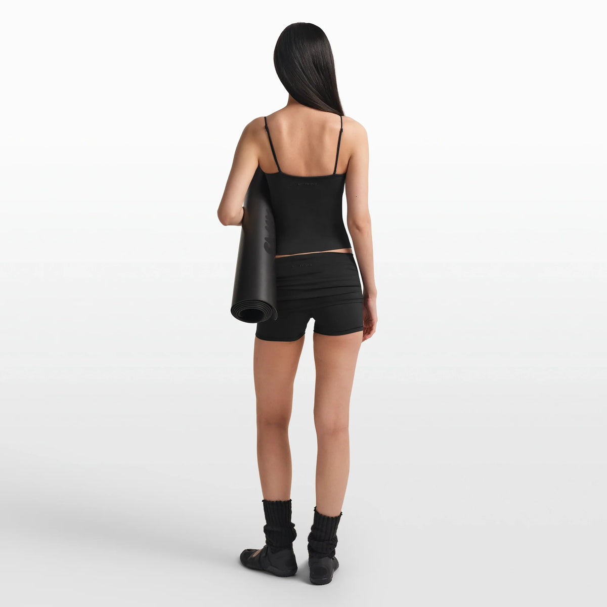 NikeSKIMS MATTE SHIRRED FRONT TANK | OBSIDIAN