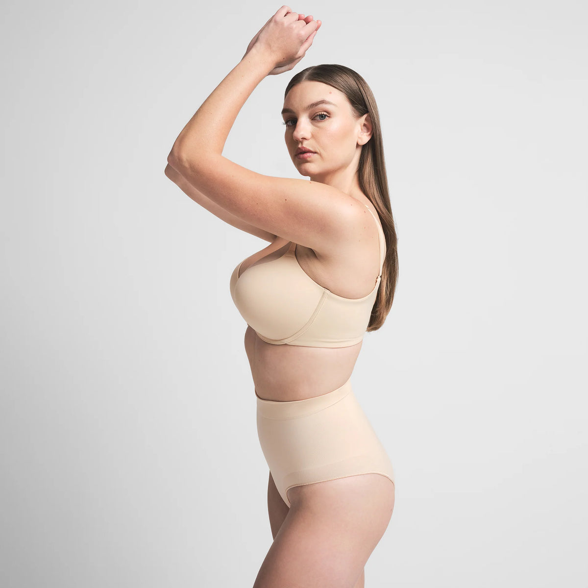 SEAMLESS SCULPT MID WAIST BRIEF | SAND