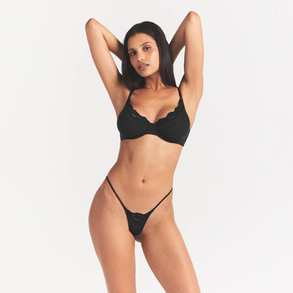 FITS EVERYBODY LACE STRING THONG | ONYX