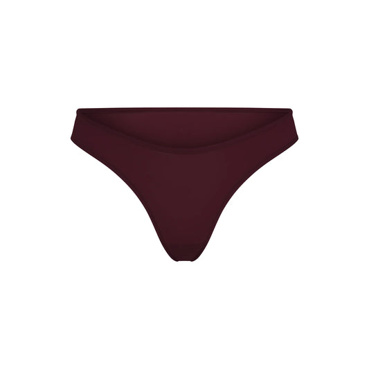 FITS EVERYBODY DIPPED FRONT THONG | CURRANT