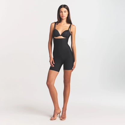 SKIMS BODY CORE SCULPT BACK SMOOTHING OPEN BUST MID THIGH BODYSUIT | ONYX