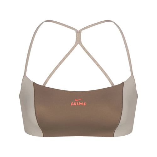 NikeSKIMS SHINE MICRO SCOOP BRA | TRUFFLE AND STONE