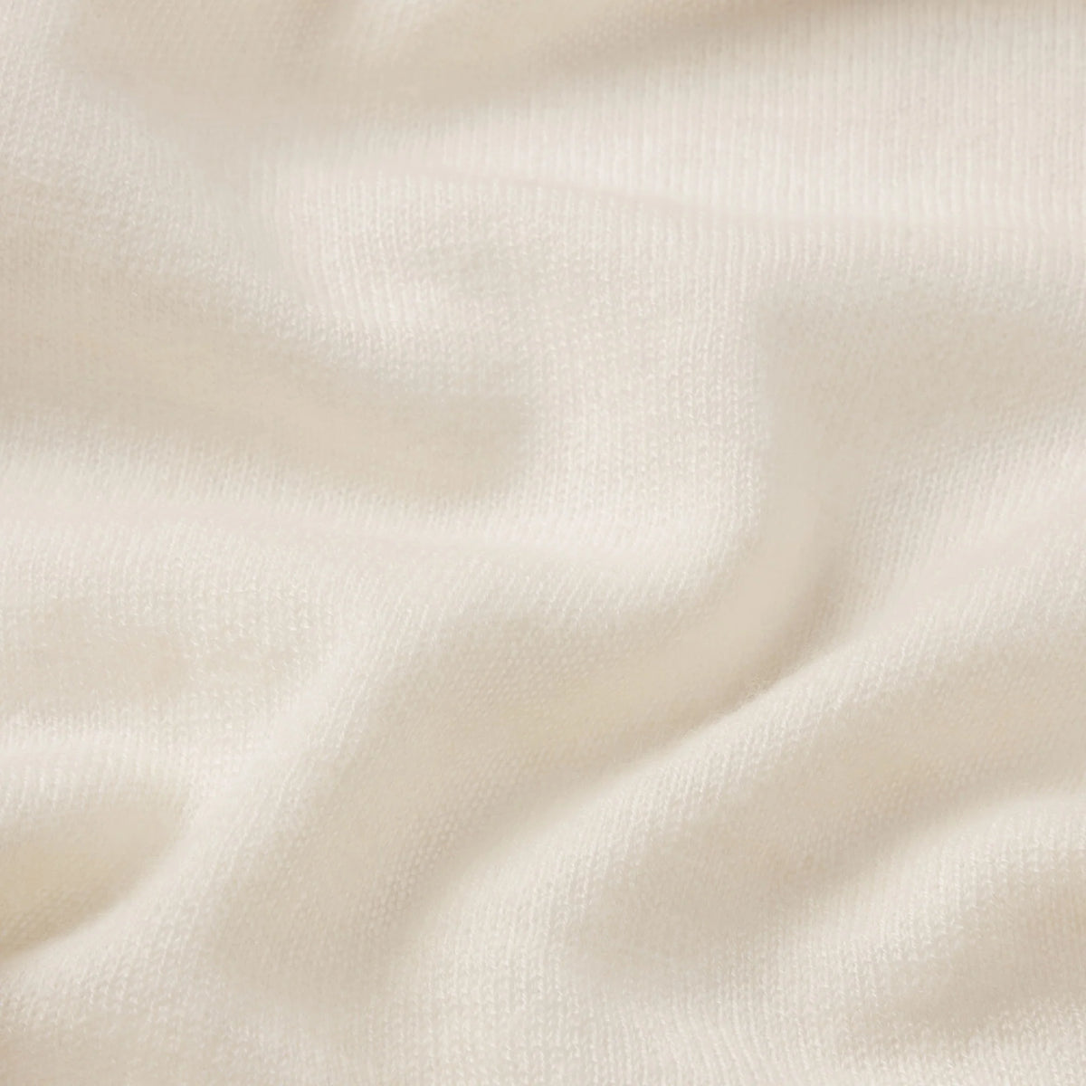FEATHERWEIGHT CASHMERE TEE | EGRET