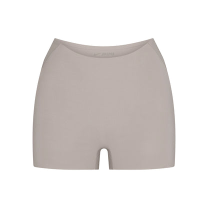 NikeSKIMS STUDIO STRETCH 3" SHORT | LINEN