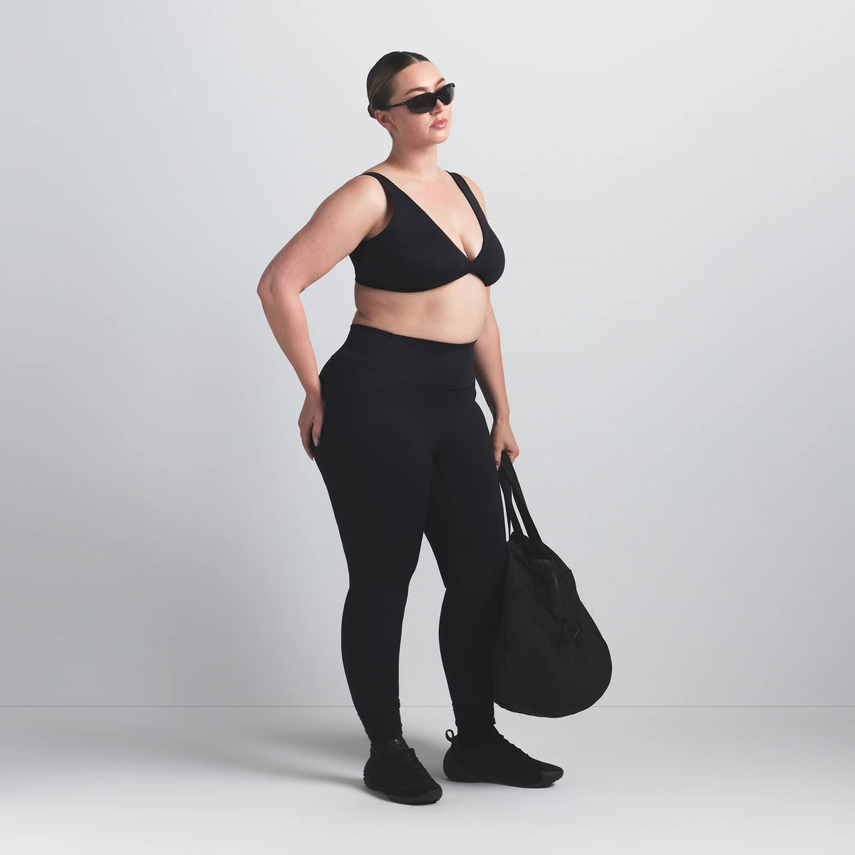 NikeSKIMS MATTE 26" LEGGING | OBSIDIAN