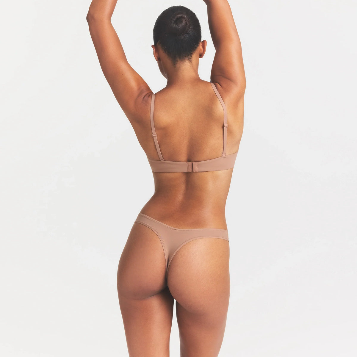 FITS EVERYBODY DIPPED FRONT THONG | SIENNA