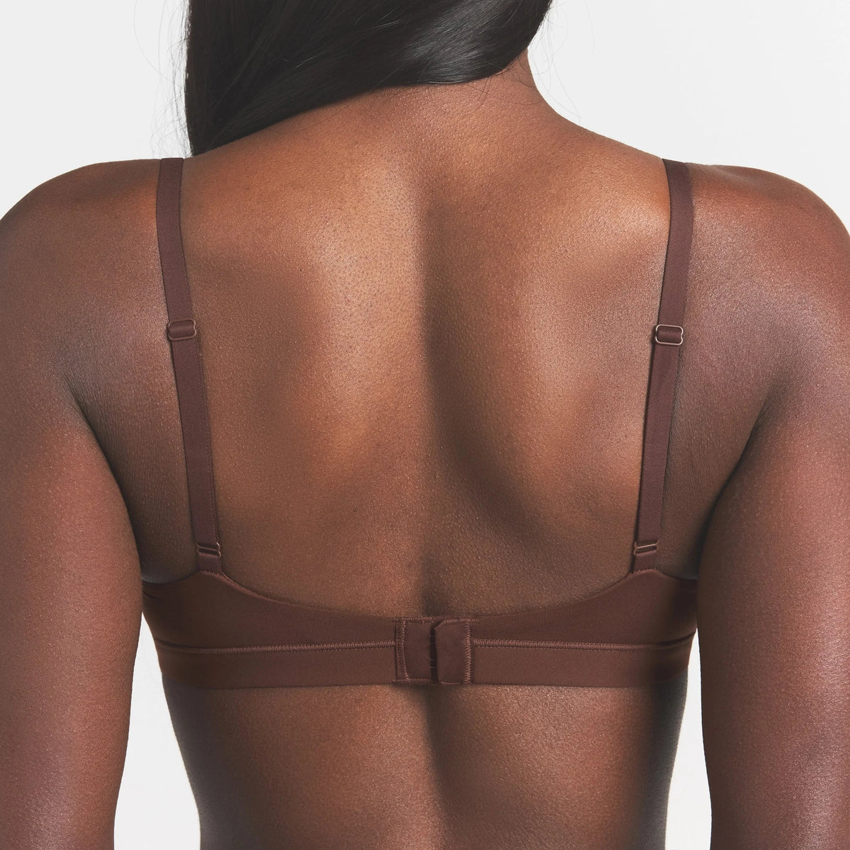FITS EVERYBODY CROSSOVER BRALETTE | COCOA