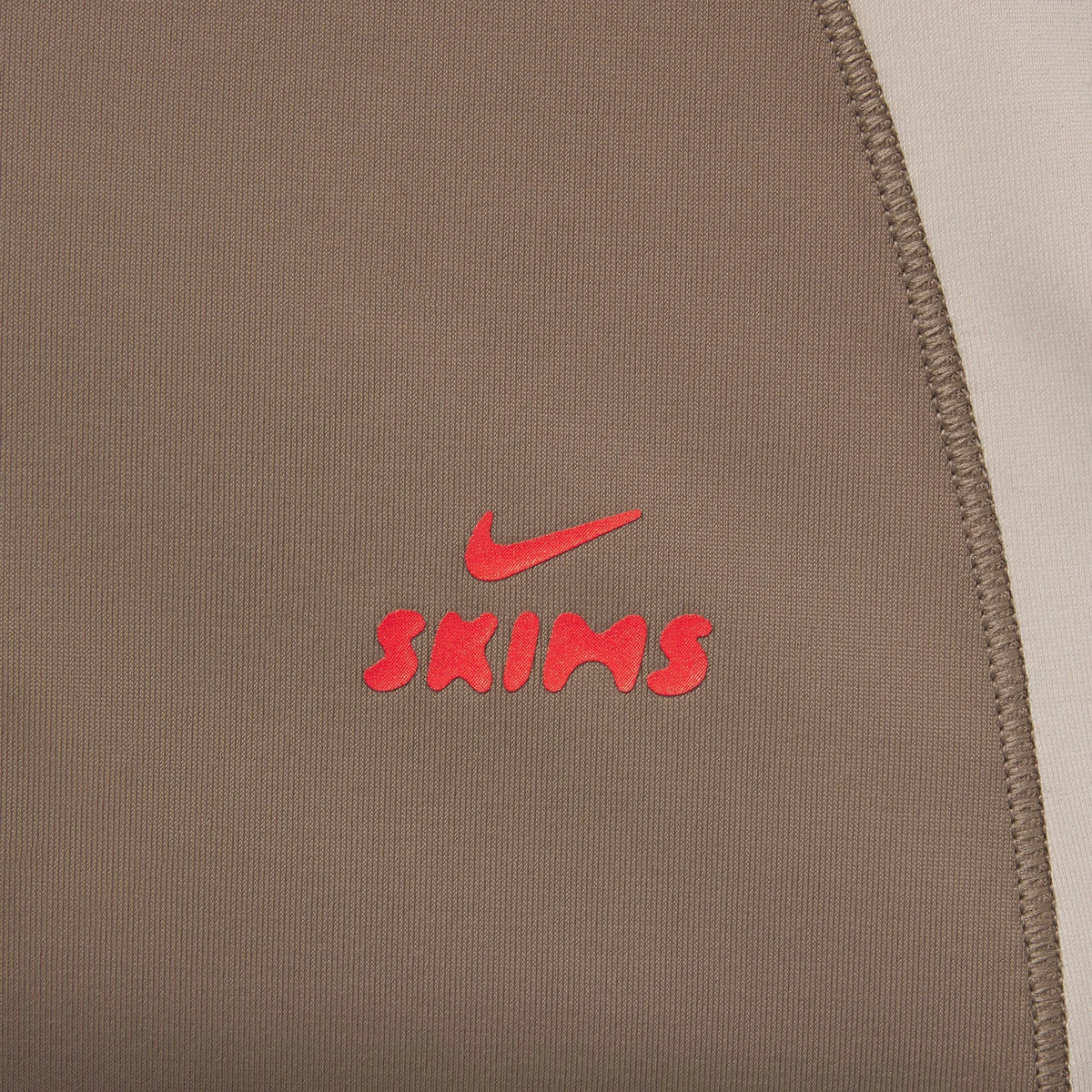 NikeSKIMS SHINE MICRO SCOOP BRA | TRUFFLE AND STONE