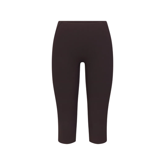 NikeSKIMS STUDIO STRETCH 17" CAPRI LEGGING | DARK ROAST
