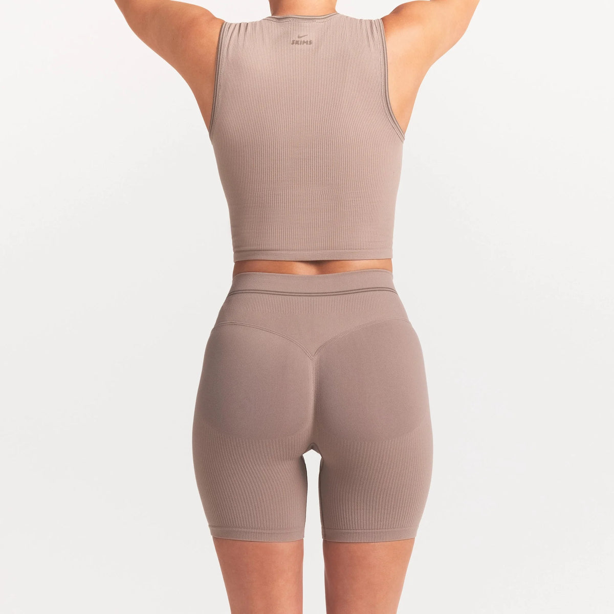 NikeSKIMS RIBBED SEAMLESS 5" BIKER SHORT | DRIFTWOOD