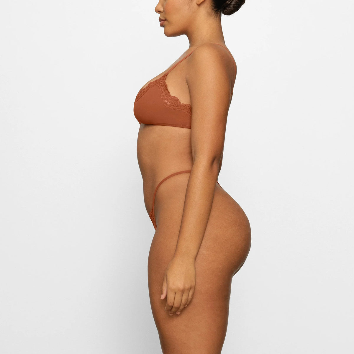 FITS EVERYBODY LACE SCOOP BRALETTE | BRONZE