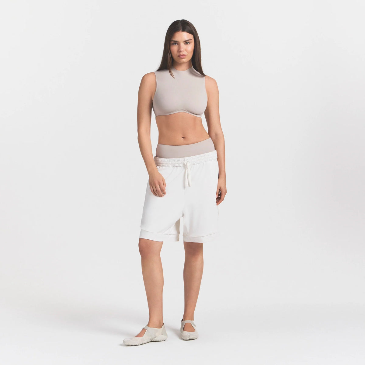 NikeSKIMS AIRY DRI-FIT™ RELAXED SHORT | IVORY
