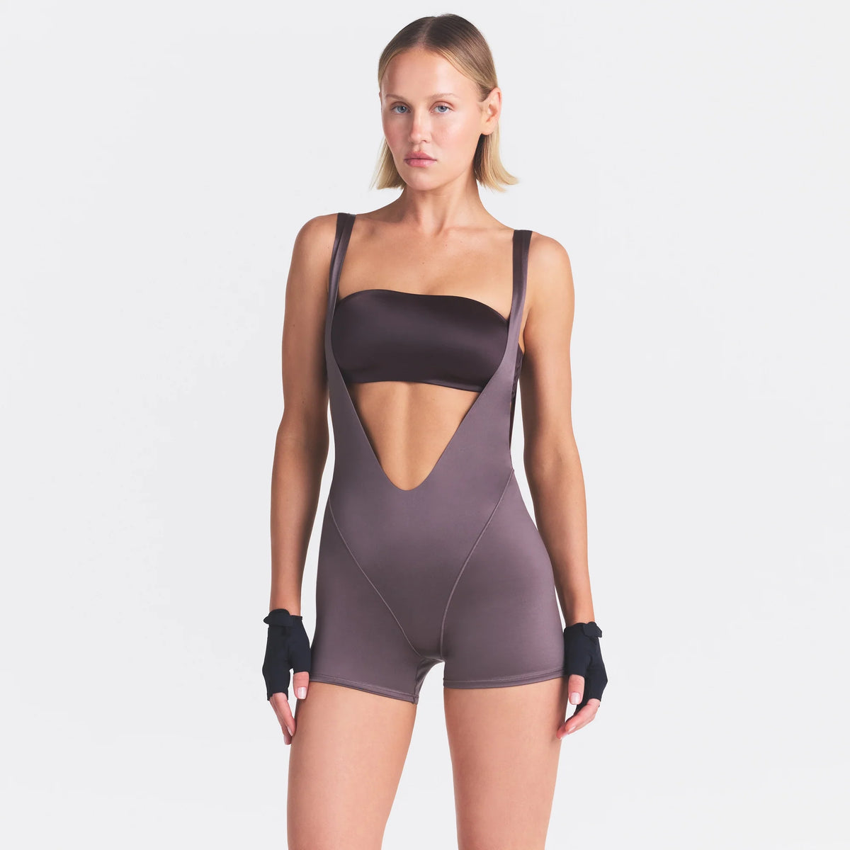 NikeSKIMS SATIN SHINE SUSPENDER 2.5" ONE PIECE | RESIN