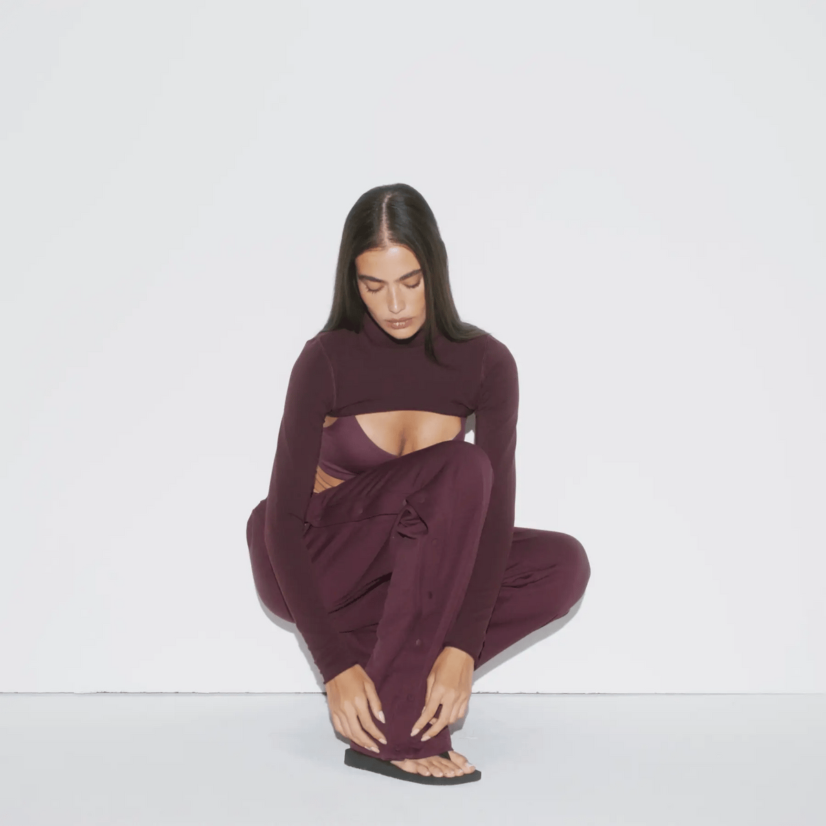 NikeSKIMS MATTE TRICOT SIDE SNAPS PANT | CURRANT