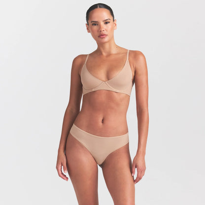 FITS EVERYBODY THONG | CLAY