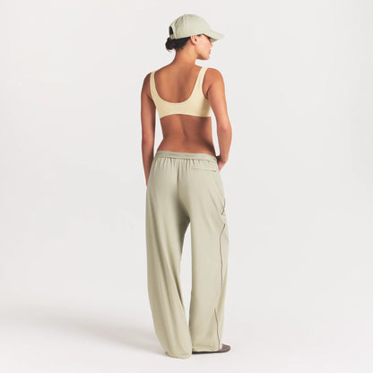NikeSKIMS STRETCH NYLON OVERSIZED PANT | TALC