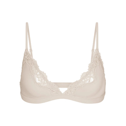 FITS EVERYBODY LACE TRIANGLE BRALETTE | STONE