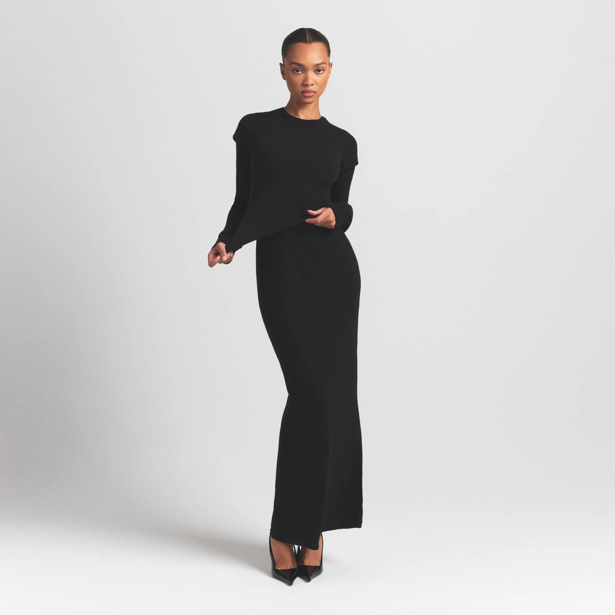 FEATHERWEIGHT CASHMERE TEE | ONYX