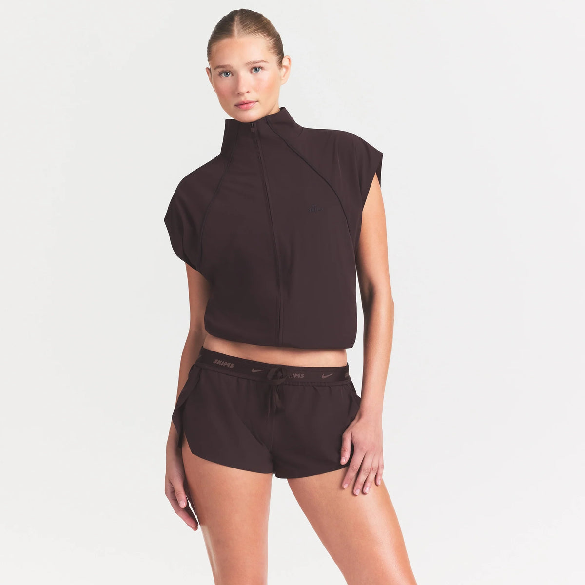 NikeSKIMS STRETCH NYLON RUNNER SHORT | DARK ROAST